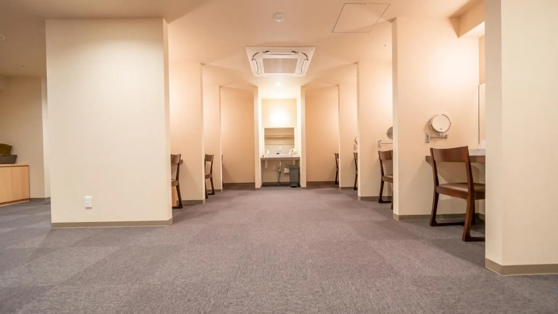 Shinsaibashi Arty Inn - Vacation Stay 75120V Ōsaka