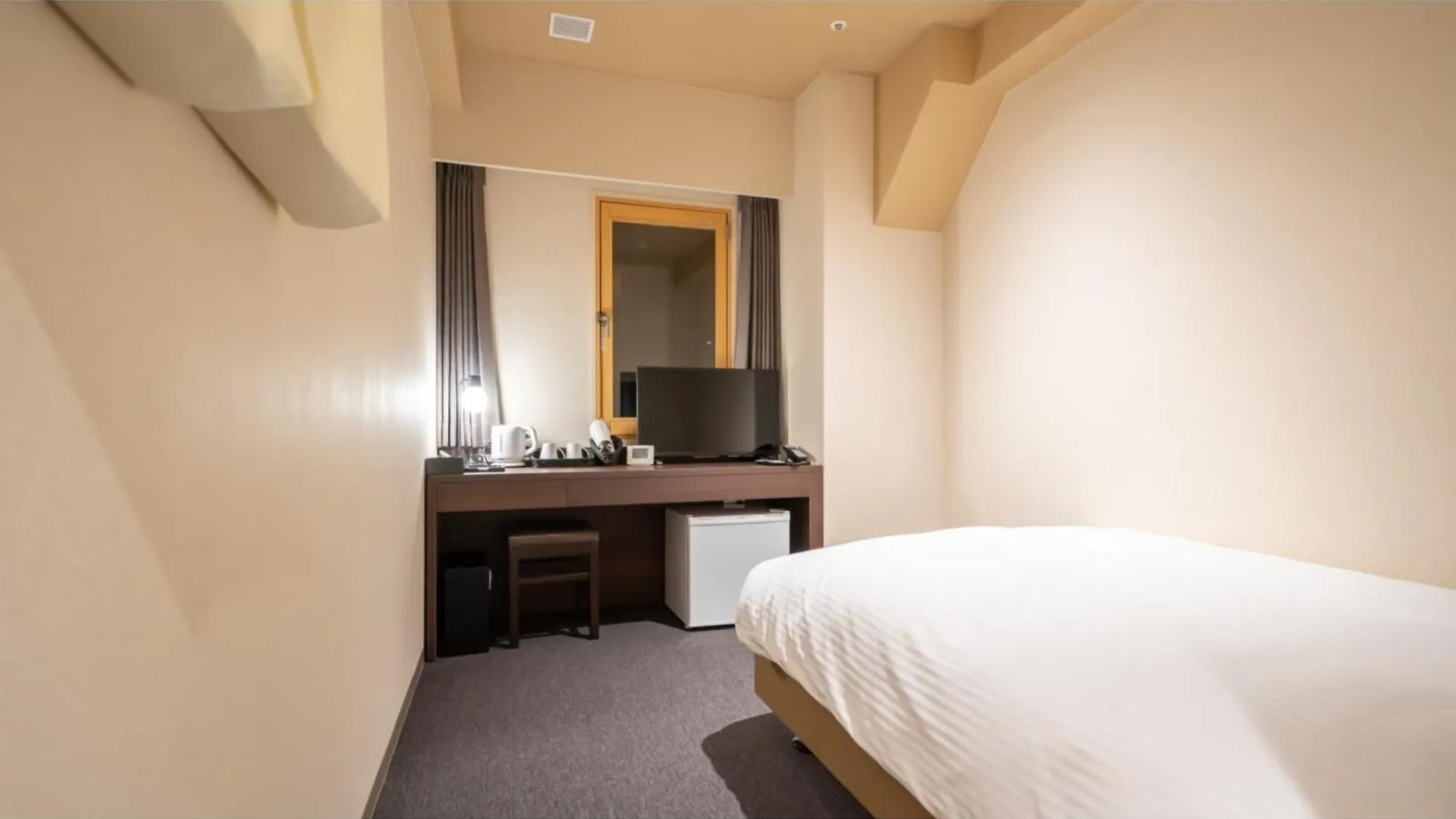 Shinsaibashi Arty Inn - Vacation Stay 75120V Ōsaka